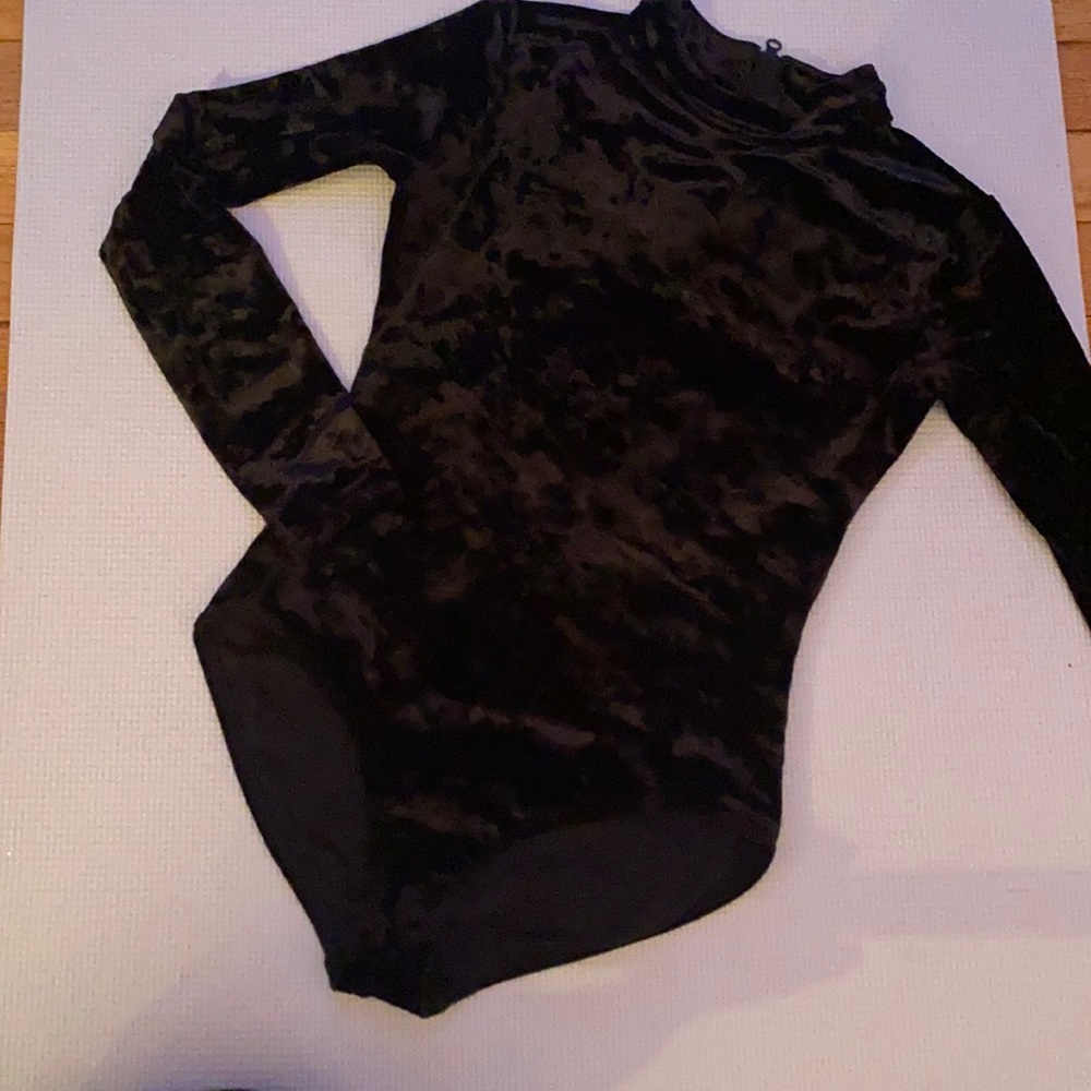 Black Velvet Capezio Leotard 🖤